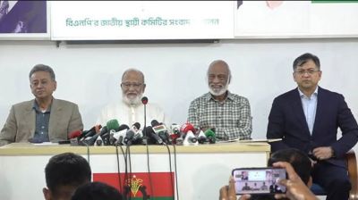 উপদেষ্টা আসিফ, মাহফুজের সঙ্গে খলিলুরের অব্যাহতি চাইল বিএনপি