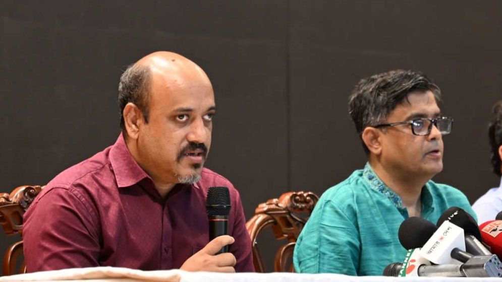 ভুল সংবাদ পরিবেশন করলে ব্যবস্থা: আজাদ মজুমদার