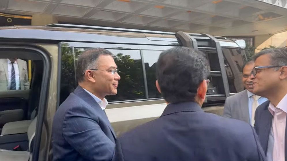 হোটেল ডরচেস্টারে পৌঁছেছেন তারেক রহমান