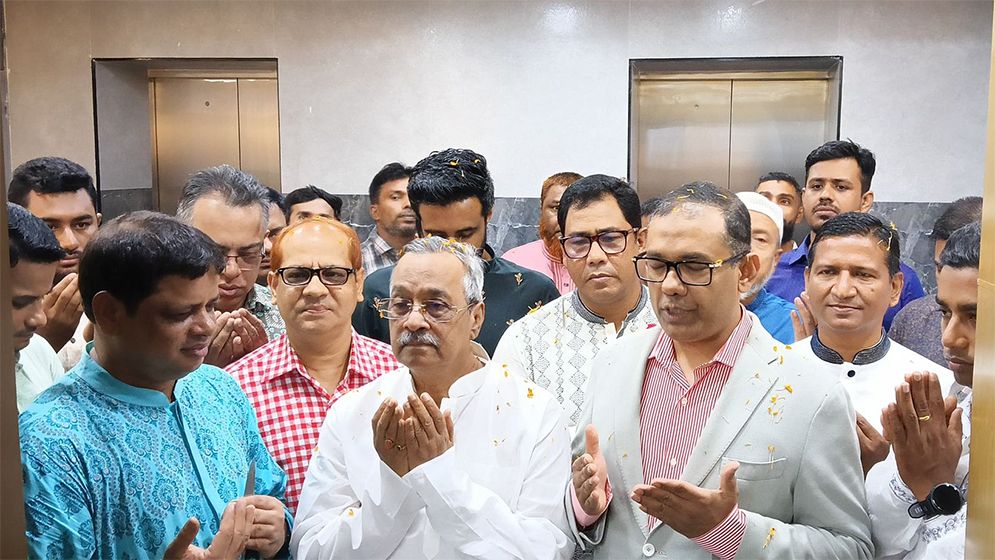 ব্যারিস্টার সায়েমের ‘ল’ টেম্পল’-এর আনুষ্ঠানিক উদ্বোধন