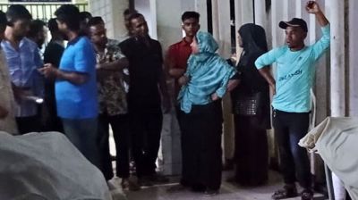 দুই ভাতিজিকে কুপিয়ে হত্যা করলেন চাচা