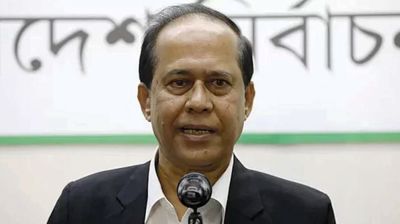 সাবেক সিইসি কাজী হাবিবুল আউয়াল গ্রেফতার