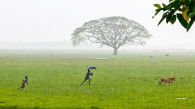 ঋতুরানী বর্ষার প্রথম দিন আজ