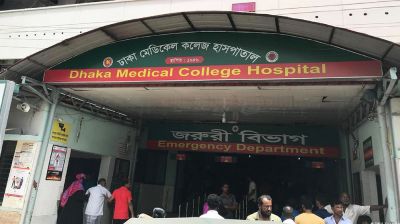 ডিবির অভিযানে মাদক কারবারিদের গুলি, আহত ২ পুলিশ 