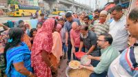 জলাবদ্ধতা যতদিন সহায়তা ও খাবার বিতরণ ততদিন চলবে: আমিনুল হক 
