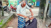 হারিয়ে যেতে বসেছে ভ্রাম্যমাণ নরসুন্দর পেশা