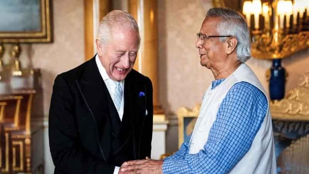 বাংলাদেশের সংস্কার সম্পর্কে রাজা চার্লসকে অবহিত করলেন প্রধান উপদেষ্টা