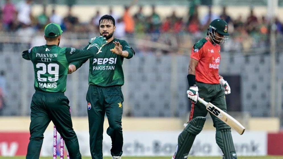 পাকিস্তানকে ধবলধোলাইয়ের সুযোগ হাতছাড়া করলো বাংলাদেশ