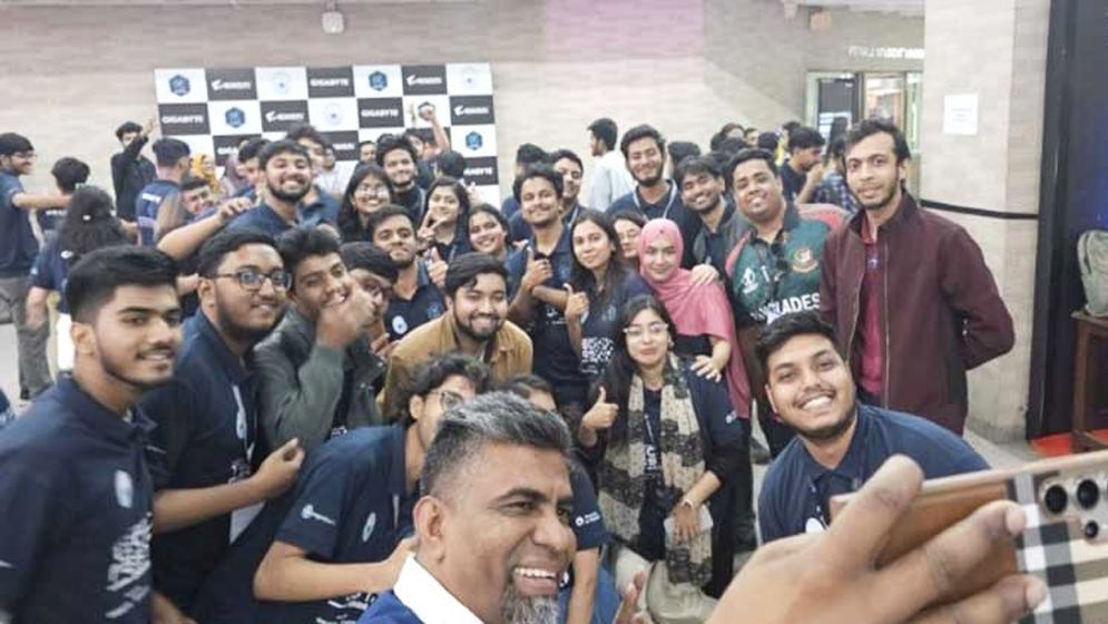 ই-স্পোর্টসকে ক্রীড়া হিসেবে ঘোষণা, উচ্ছ্বাস ক্রীড়াপ্রেমীদের