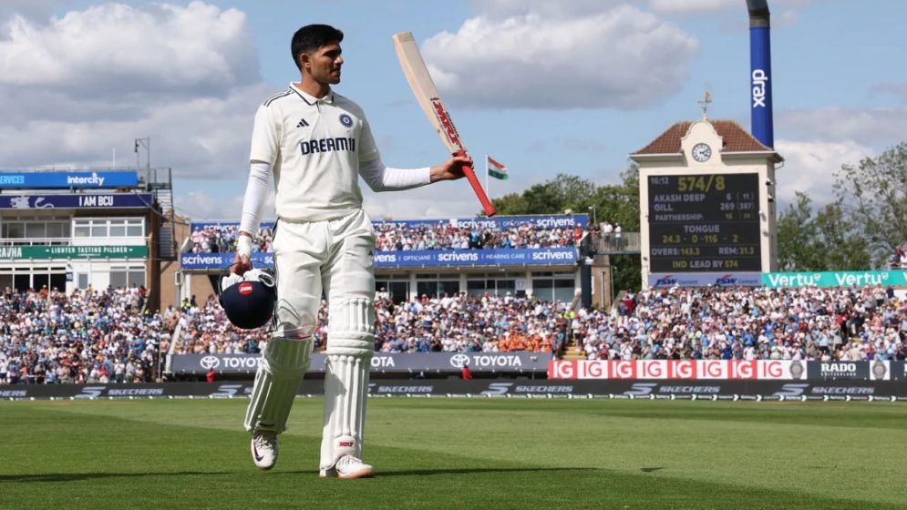 এক ইনিংসেই গিলের ৫ রেকর্ড