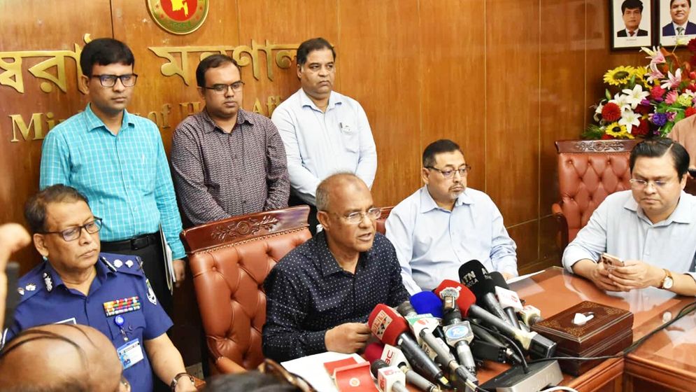 চিহ্নিত সন্ত্রাসীদের ধরতে চিরুনি অভিযান শুরু হতে পারে