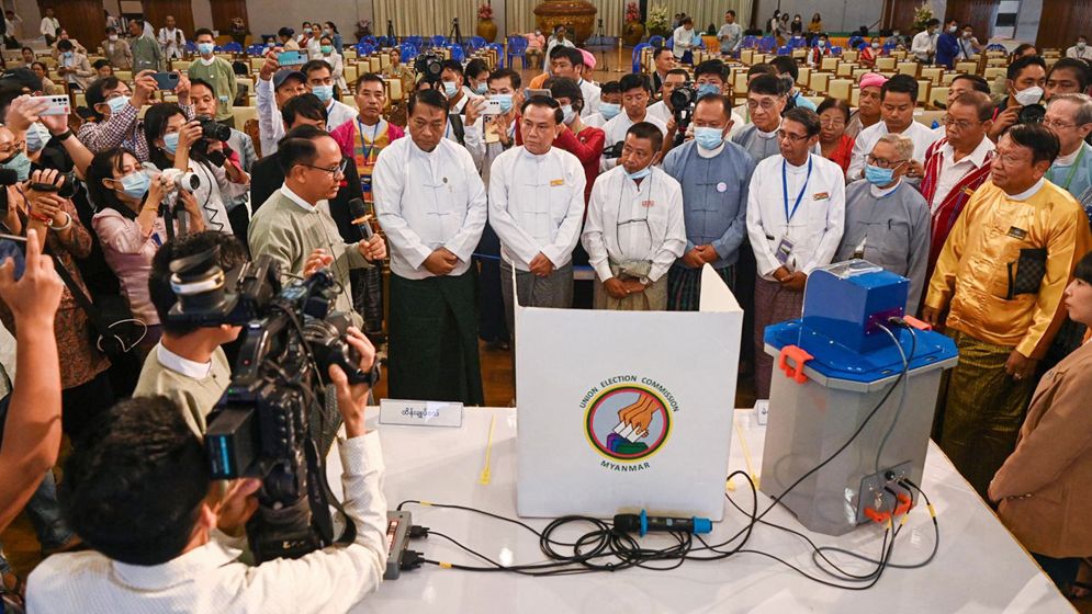 মিয়ানমারে জরুরি অবস্থা প্রত্যাহার, নির্বাচন আয়োজনের প্রস্তুতি