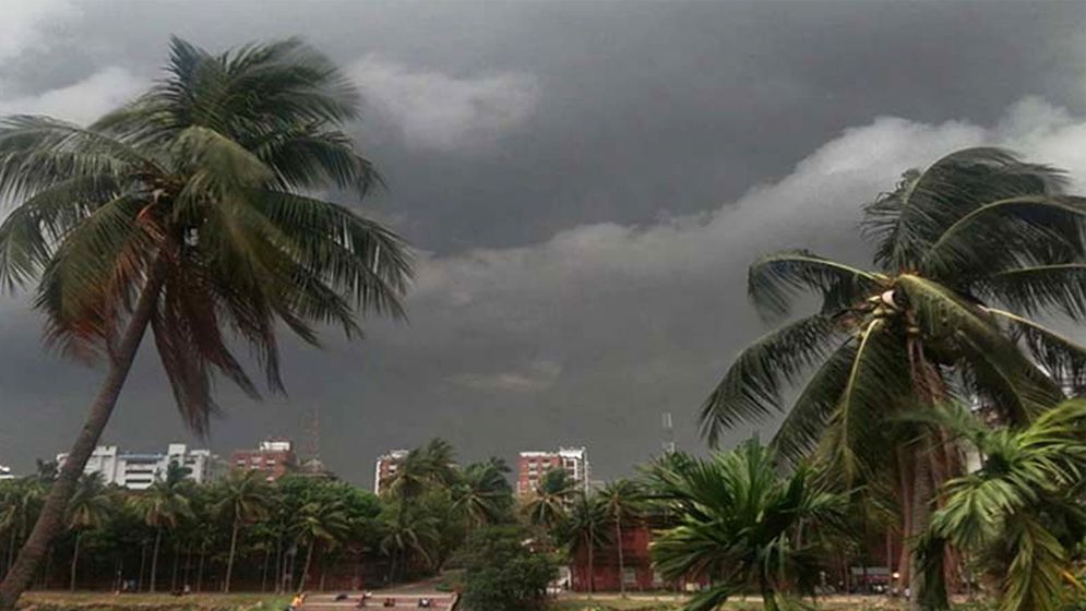 দুপুরের মধ্যে ১৩ জেলায় ঝড়ের শঙ্কা