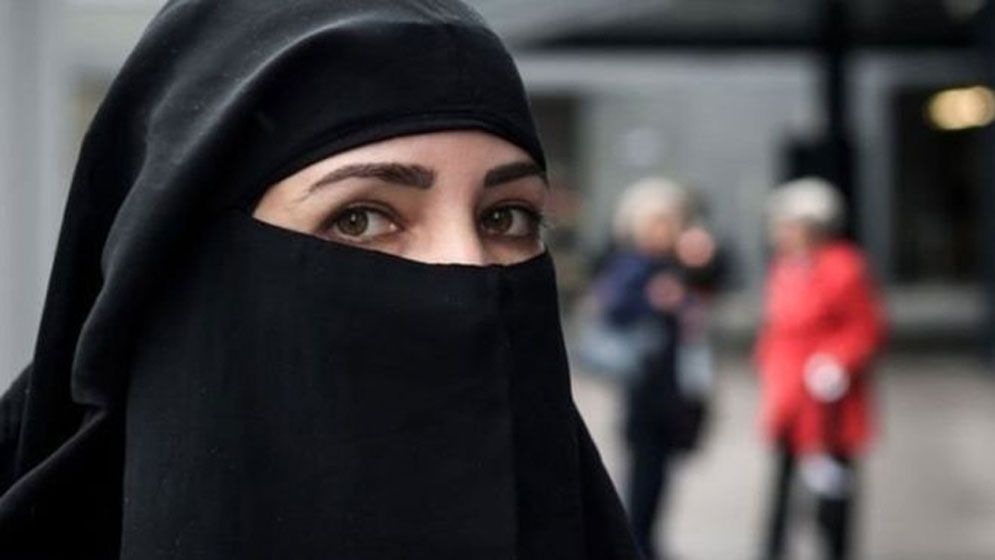 বোরকা ও নিকাব পরা নিষিদ্ধ করল কাজাখস্তান