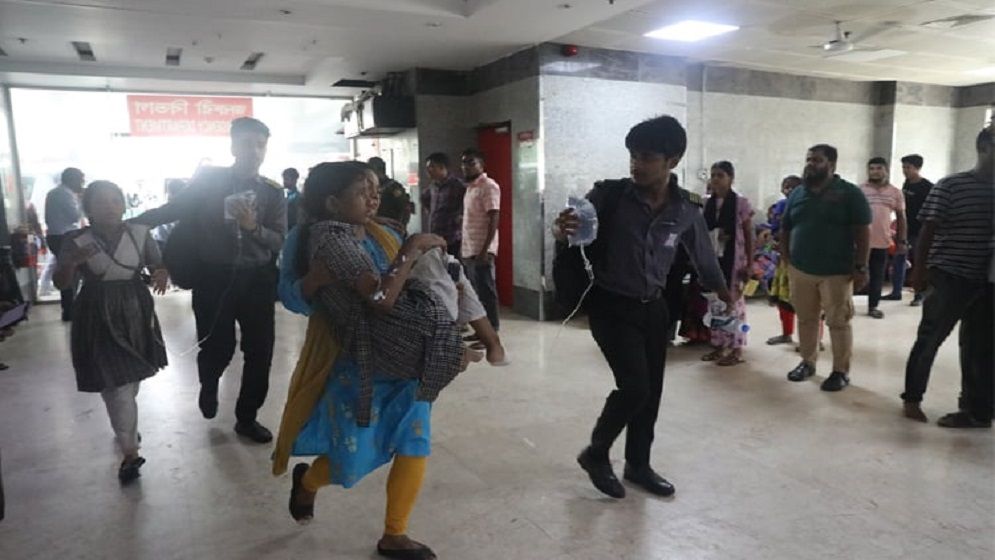উত্তরায় বিমান বিধ্বস্ত: নিহত বেড়ে ২০, আহত ১৭১
