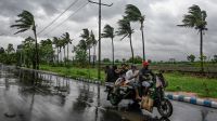 ঢাকাসহ ৯ অঞ্চলে ৬০ কিমি বেগে ঝড়ের আভাস