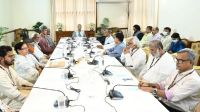এবার ১৩টি দল ও জোটের সঙ্গে বৈঠকে প্রধান উপদেষ্টা