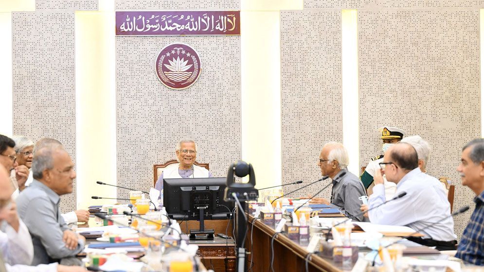 অন্তর্বর্তী সরকারের দ্বিতীয় অধ্যায় শুরু: প্রধান উপদেষ্টা