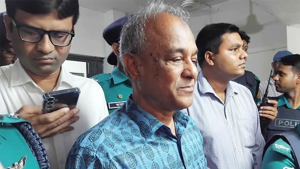 আন্দোলনে নিহতদের পরিচয় শনাক্তে মরদেহ কবর থেকে তোলা হবে: স্বরাষ্ট্র উপদেষ্টা