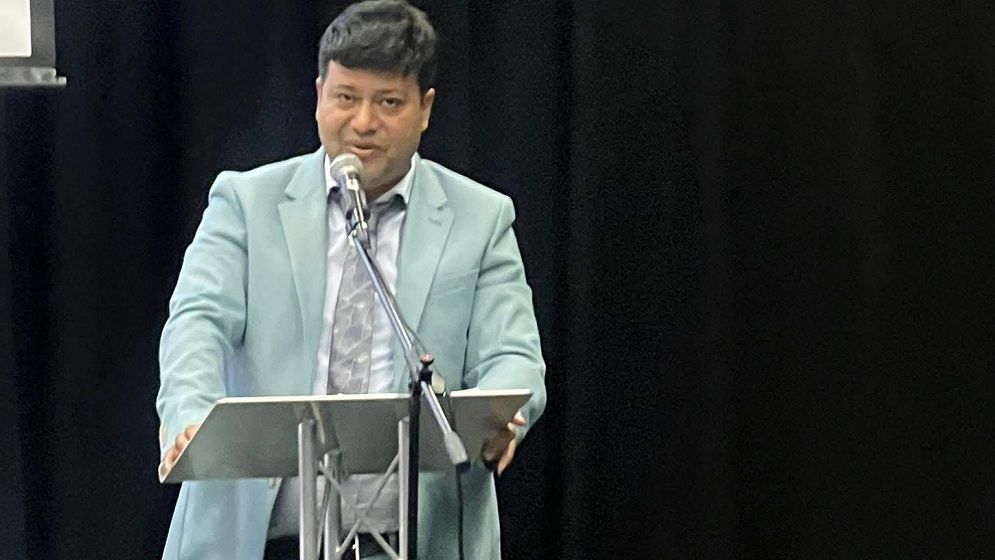 ড. আজিজুল আম্বিয়া পেলেন ‘গ্লোবাল প্রোপার্টিজ এক্সিলেন্স অ্যাওয়ার্ড’