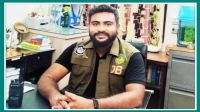 বরখাস্ত এসআইকে গণপিটুনির পর পুলিশে সোপর্দ