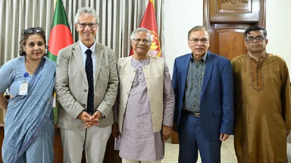 অর্থ পাচার ঠেকাতে বর্তমান বৈশ্বিক আর্থিক ব্যবস্থা ব্যর্থ: প্রধান উপদেষ্টা