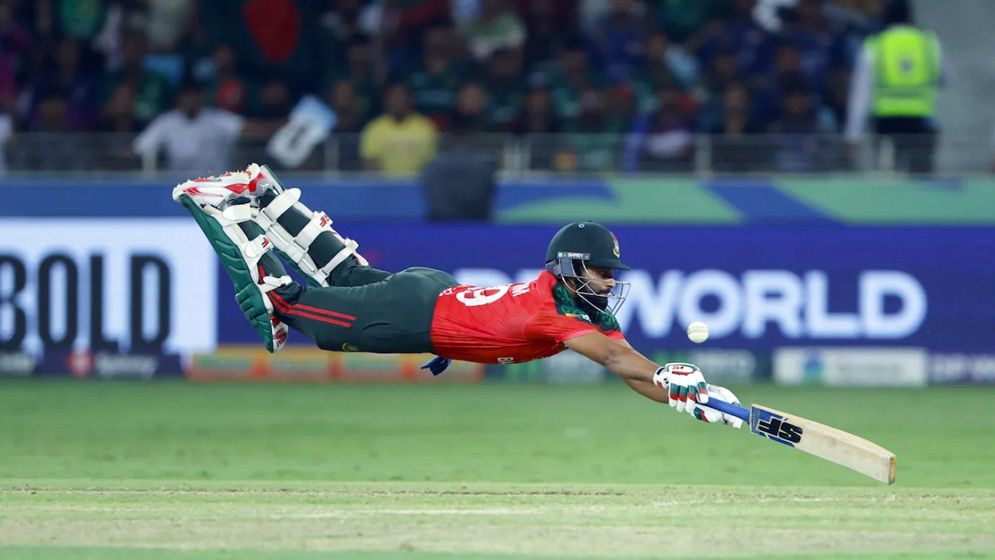 শ্রীলঙ্কাকে হারিয়ে সুপার ফোরে জয়ের শুভসূচনা বাংলাদেশের