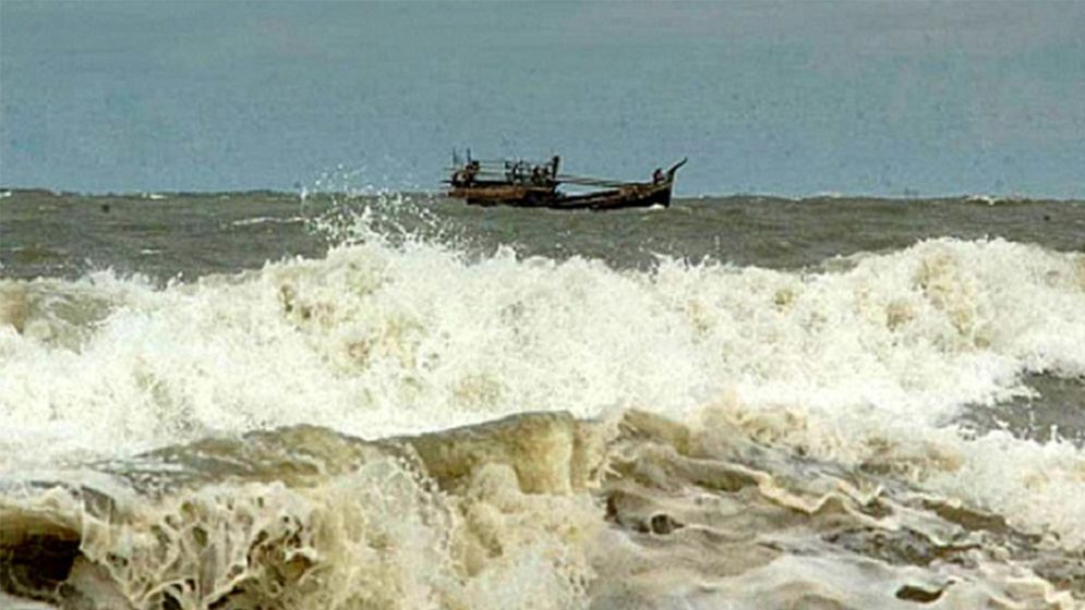 বঙ্গোপসাগরে লঘুচাপ: ৩ নম্বর সতর্ক সংকেত