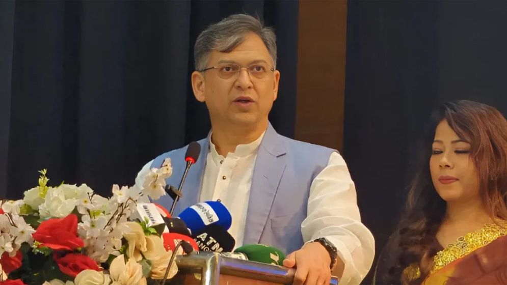 ছাত্র প্রতিনিধিদের সরকারে আসা ঠিক হয়নি: সালাহউদ্দিন আহমদ