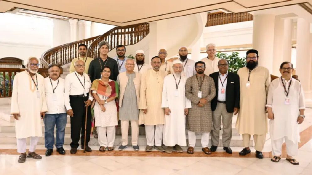 প্রধান উপদেষ্টার সঙ্গে ৭ রাজনৈতিক দলের বৈঠক, পিআরসহ যেসব বিষয়ে আলোচনা