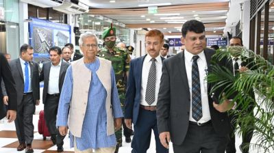 জাতিসংঘের অধিবেশনে যোগ দিতে নিউইয়র্কের পথে ড. মুহাম্মদ ইউনূস