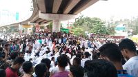৪ দফা দাবিতে আন্দোলনে কারিগরি শিক্ষার্থীরা, সাতরাস্তা অবরোধ