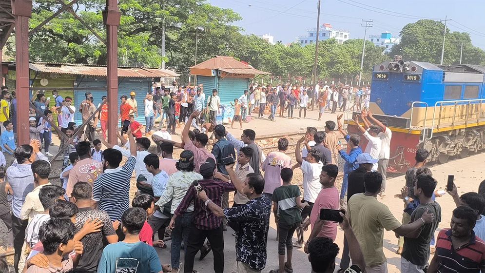 ভৈরবকে জেলা ঘোষণার দাবিতে সড়ক-রেল-নৌপথ অবরোধের ঘোষণা