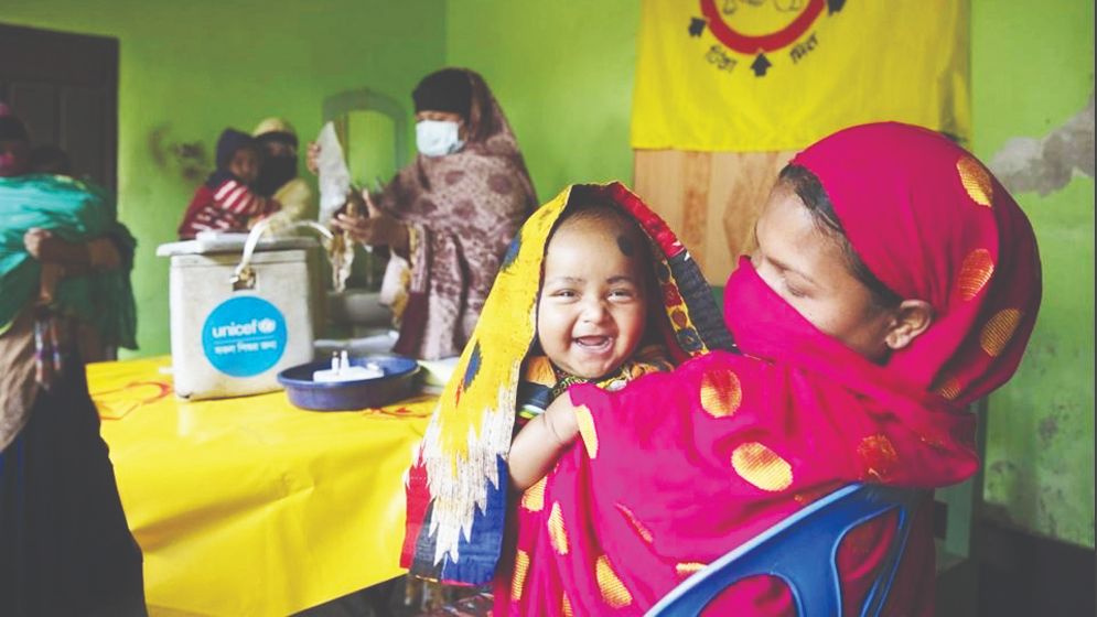 দেশে প্রথমবারের মতো টাইফয়েড টিকা কর্মসূচি