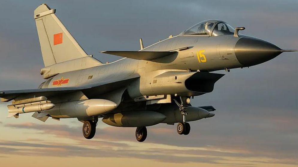 ২৭ হাজার কোটি টাকা ব্যয়ে যুদ্ধবিমান কিনছে বাংলাদেশ