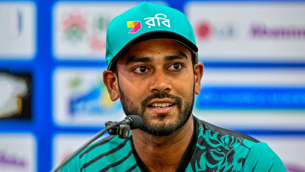 আফগানদের বিপক্ষে সিরিজ হার, ব্যাটারদের দায় দিলেন মিরাজ