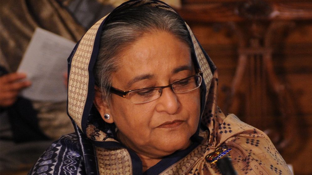 শেখ হাসিনাসহ ৩০ জনের বিরুদ্ধে গ্রেপ্তারি পরোয়ানা