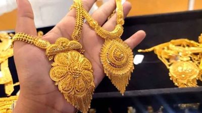 একলাফে স্বর্ণের দাম কমলো ৮৩৮৬ টাকা