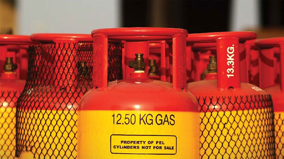 এলপিজি সিলিন্ডারের দাম কমলো