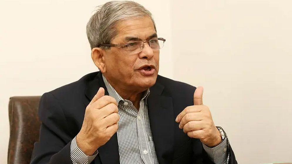 সাংবাদিকরা নিজেরাই রাজনীতিকদের পকেটে ঢুকে যান