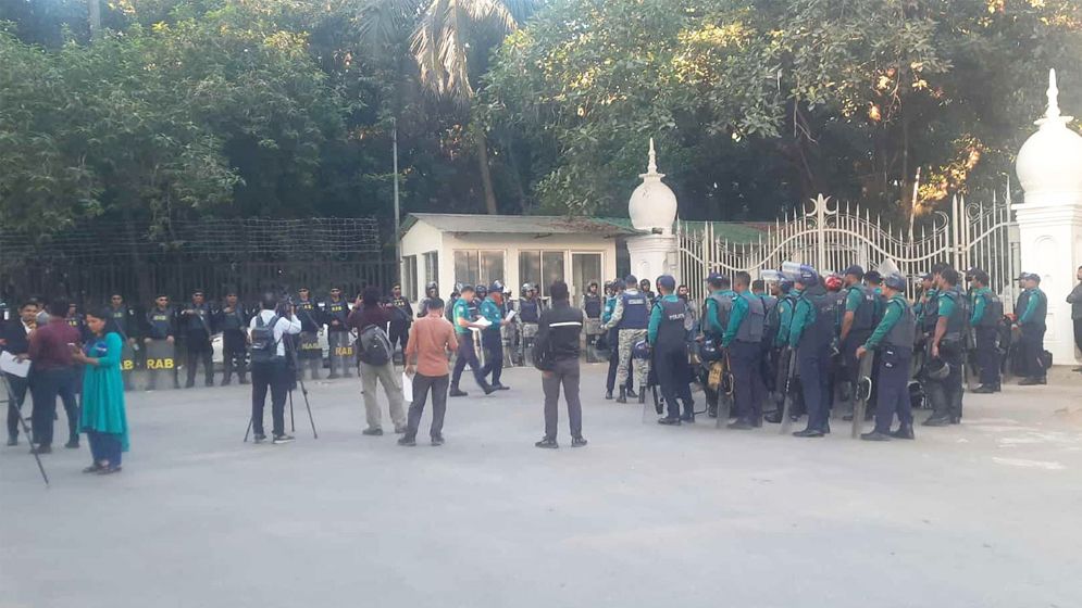 ট্রাইব্যুনাল-সুপ্রিম কোর্ট এলাকায় সর্বোচ্চ নিরাপত্তা