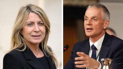 বিবিসির মহাপরিচালক ও হেড অব নিউজের পদত্যাগ