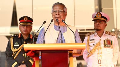 নির্বাচনে সশস্ত্র বাহিনীকে পেশাদারিত্বের সঙ্গে দায়িত্ব পালনের আহ্বান প্রধান উপদেষ্টার