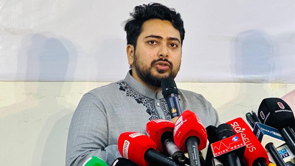 আওয়ামী লীগকে পুনর্বাসনের পরিকল্পিত চেষ্টা চলছে: নাহিদ ইসলাম