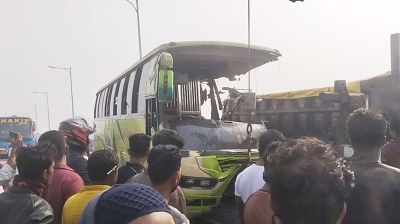 ঢাকা-ভাঙ্গা এক্সপ্রেসওয়েতে বাস-ট্রাক সংঘর্ষে নিহত ৩