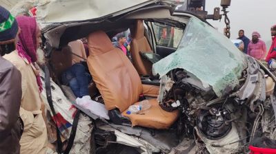 ভাঙ্গায় ট্রাক–অ্যাম্বুলেন্স সংঘর্ষে তিনজন নিহত