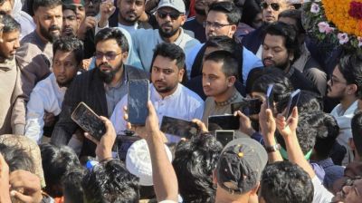 কিছু বুদ্ধিজীবী জুলাই গণহত্যার পক্ষে সম্মতি তৈরি করছে: নাহিদ ইসলাম