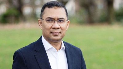 ১৯ বছর পর বাবার কবরের পাশে তারেক রহমান