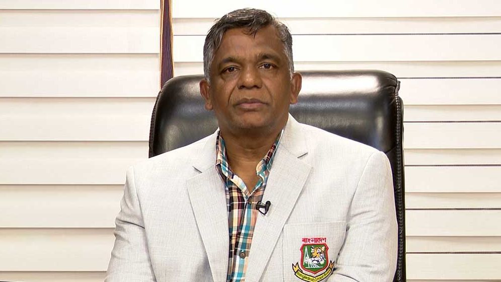 হঠাৎ লাহোর গেলেন বিসিবি সভাপতি