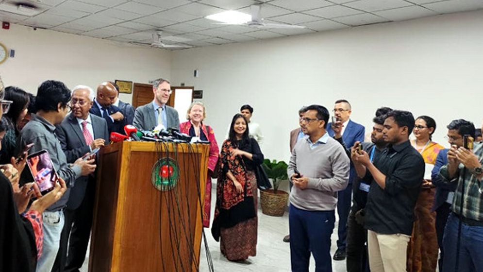 নির্বাচনে ২ মিলিয়ন ডলার দিচ্ছে কানাডা